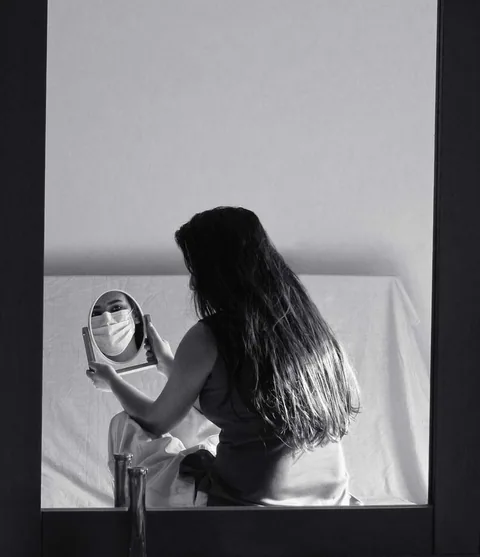 Work by Amna Yaseen, plate 10